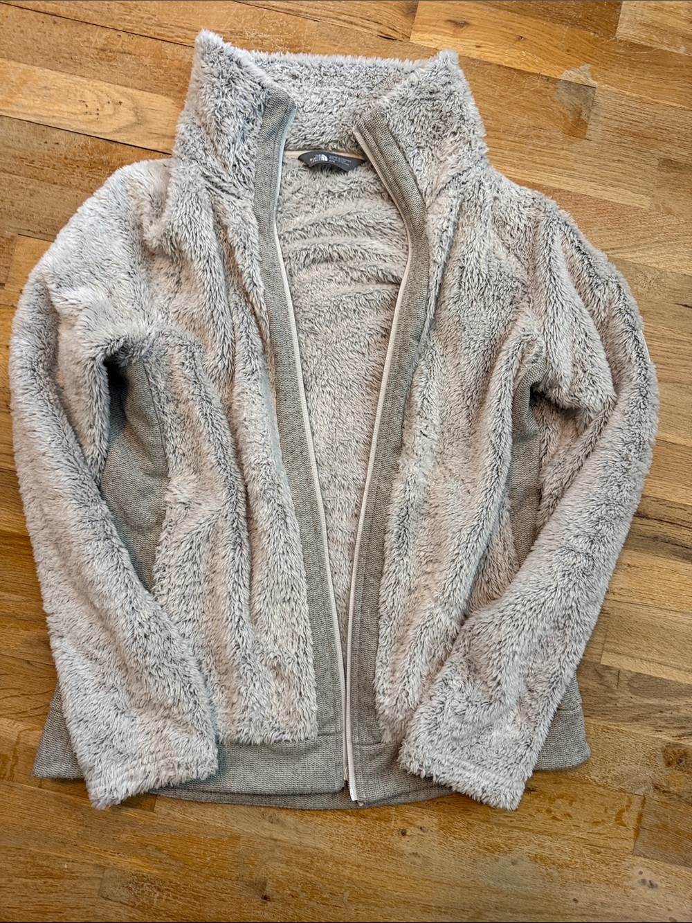 The North Face Women's Light Gray Fleece Jacket